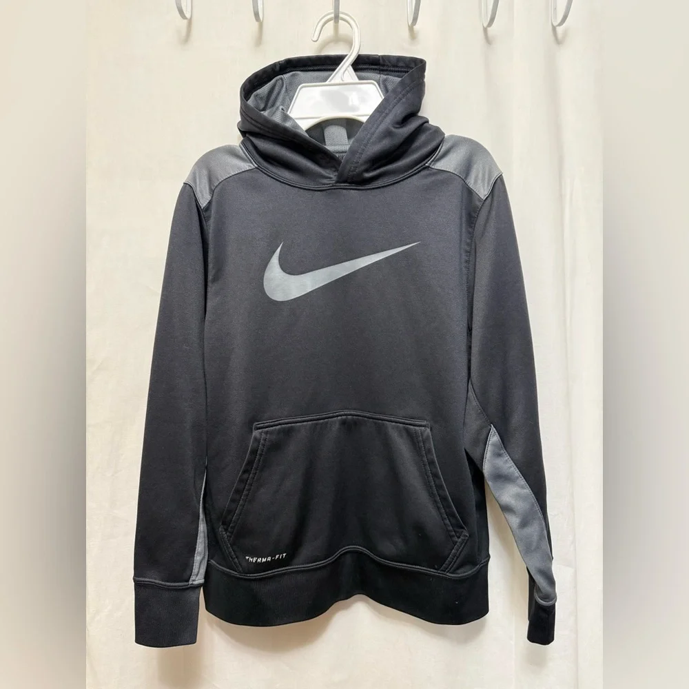 Nike Black Hoodie Boy’s Large Sweatshirt 0122